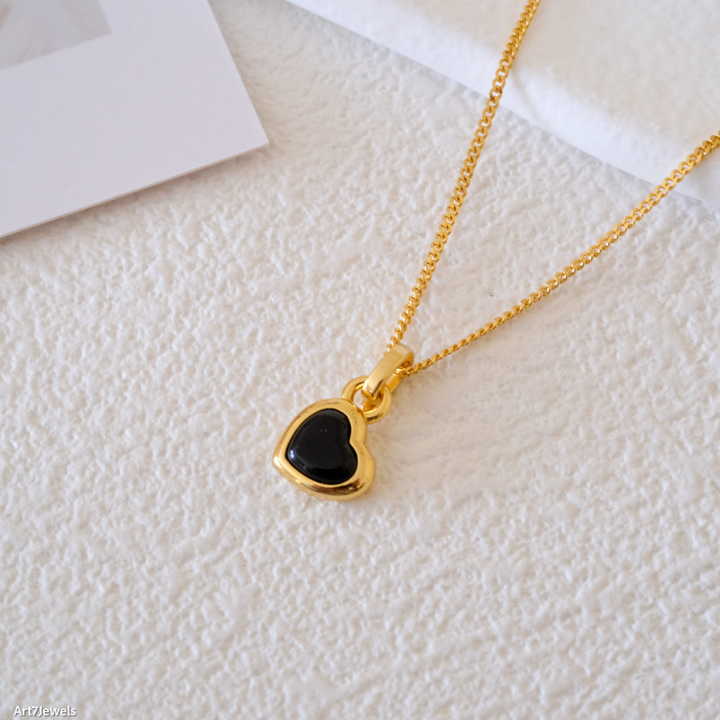 Dainty heart black onyx necklace, Minimalist heart pendant necklace, Tiny pendant necklace, Necklace for women, Gifts for her