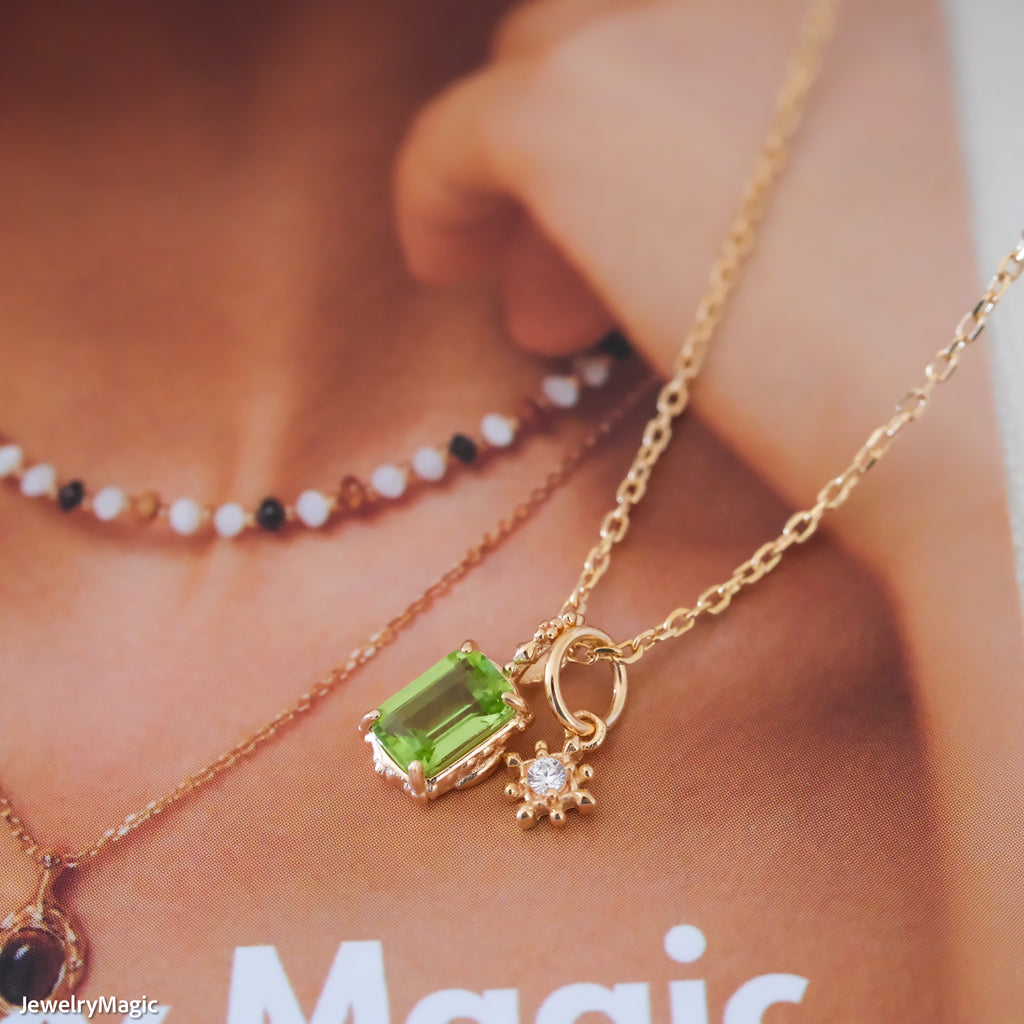 baguette peridot necklace