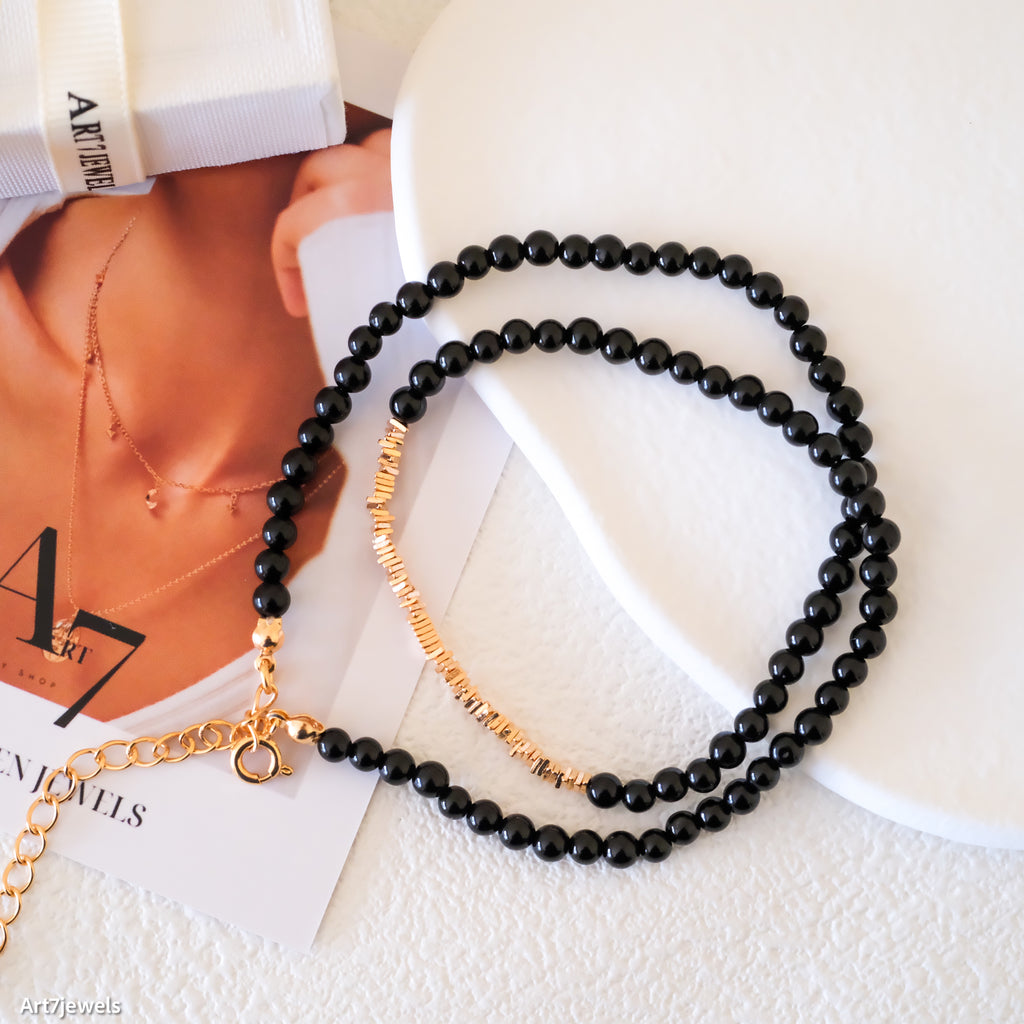 Dainty gold onyx necklace