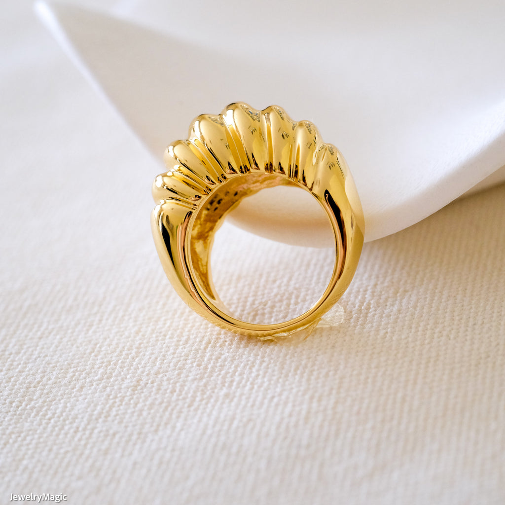 Chunky dome ring