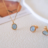 Oval aquamarine necklace