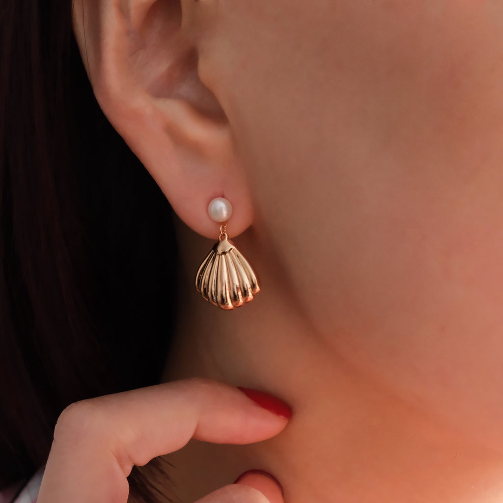 Seashell earrings, Beach earrings, Freshwater pearl earrings, Gifts for her