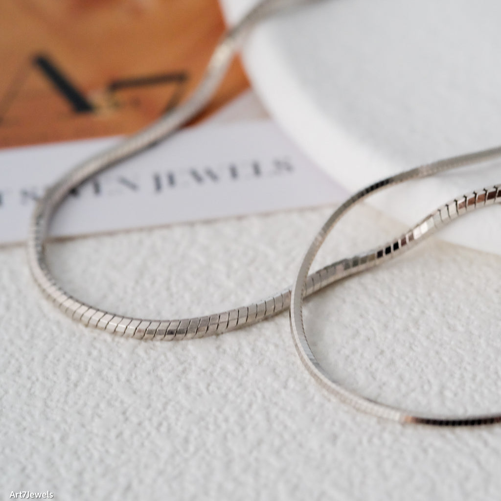 Herringbone necklace