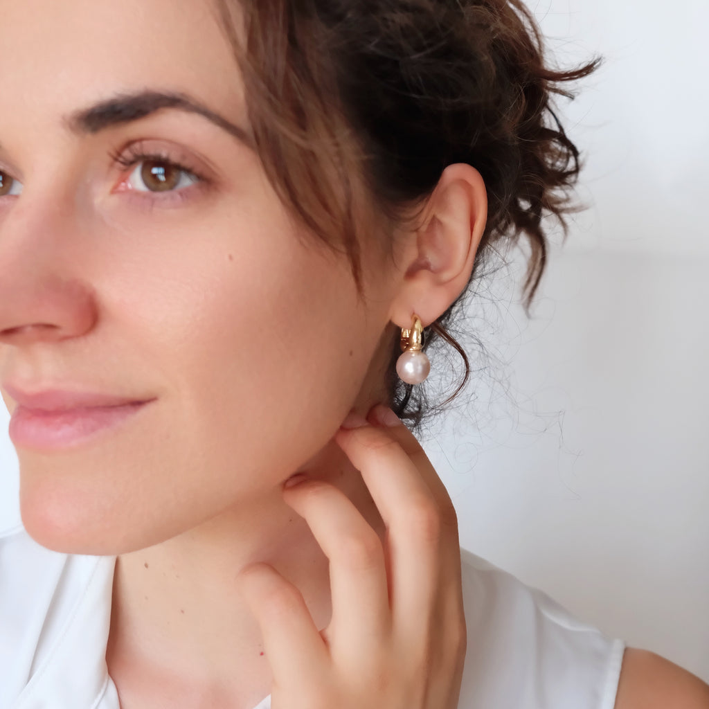 Dainty Light rose Pearl Earrings