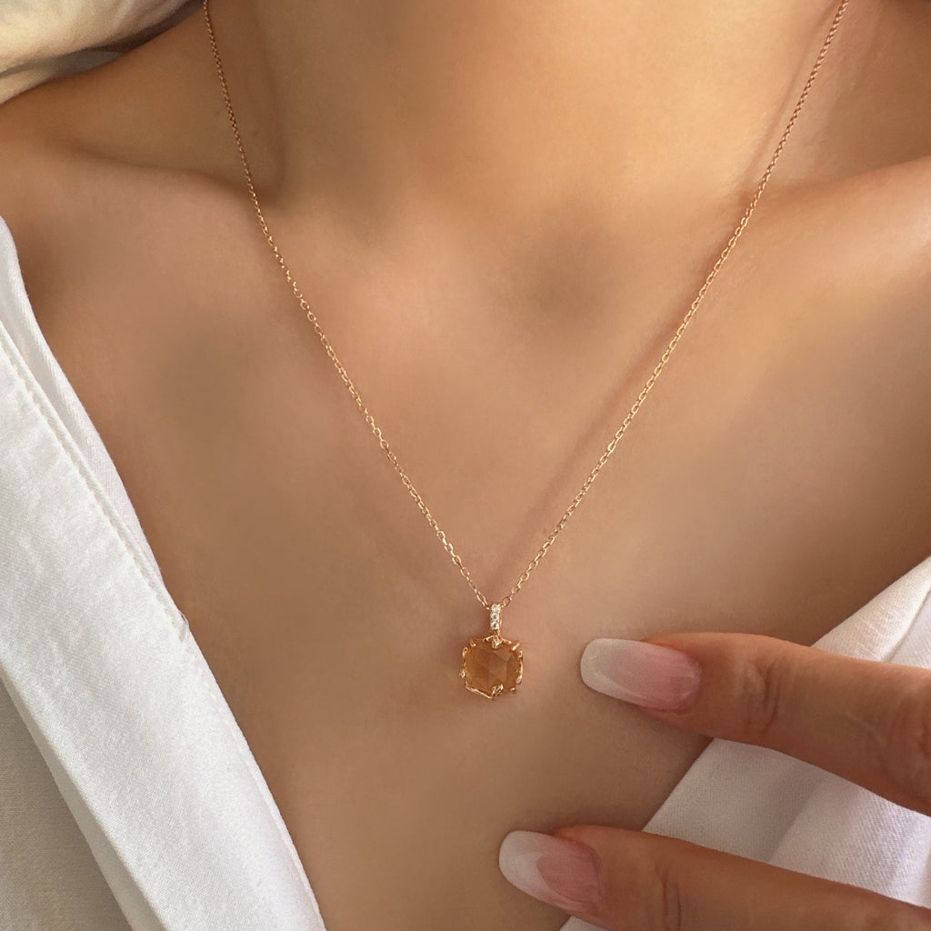 Dainty citrine necklace, Elegante citrine pendant, Gold citrine jewelry, Mother gift, Sterling Silver necklace, Gift for her