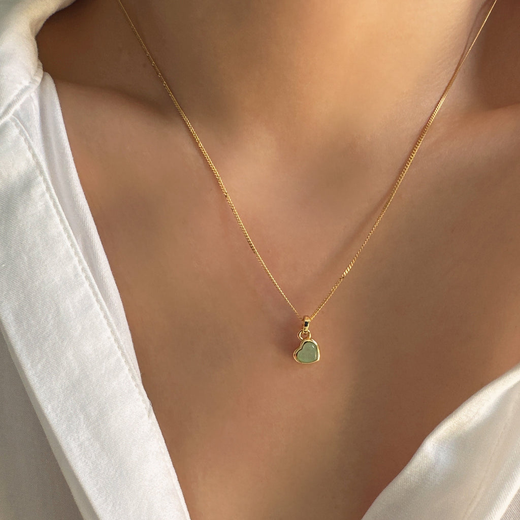 Minimalist heart pendant necklace, Dainty green jade pendant necklace, Gifts for sister, Gifts for her