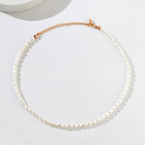 Pearls choker