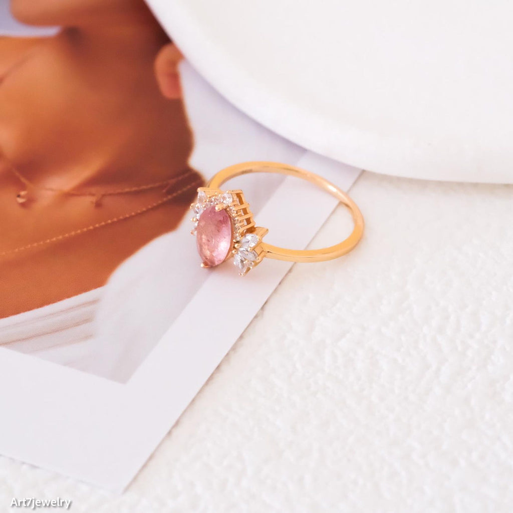 Dainty rose quartz ring, Pink gemstone ring, Silver Ring, Gifts for her