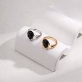 Oval onyx ring