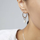Pearls hoop earrings