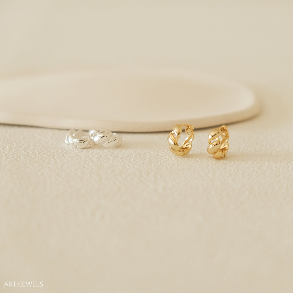 Croissant hoop earrings