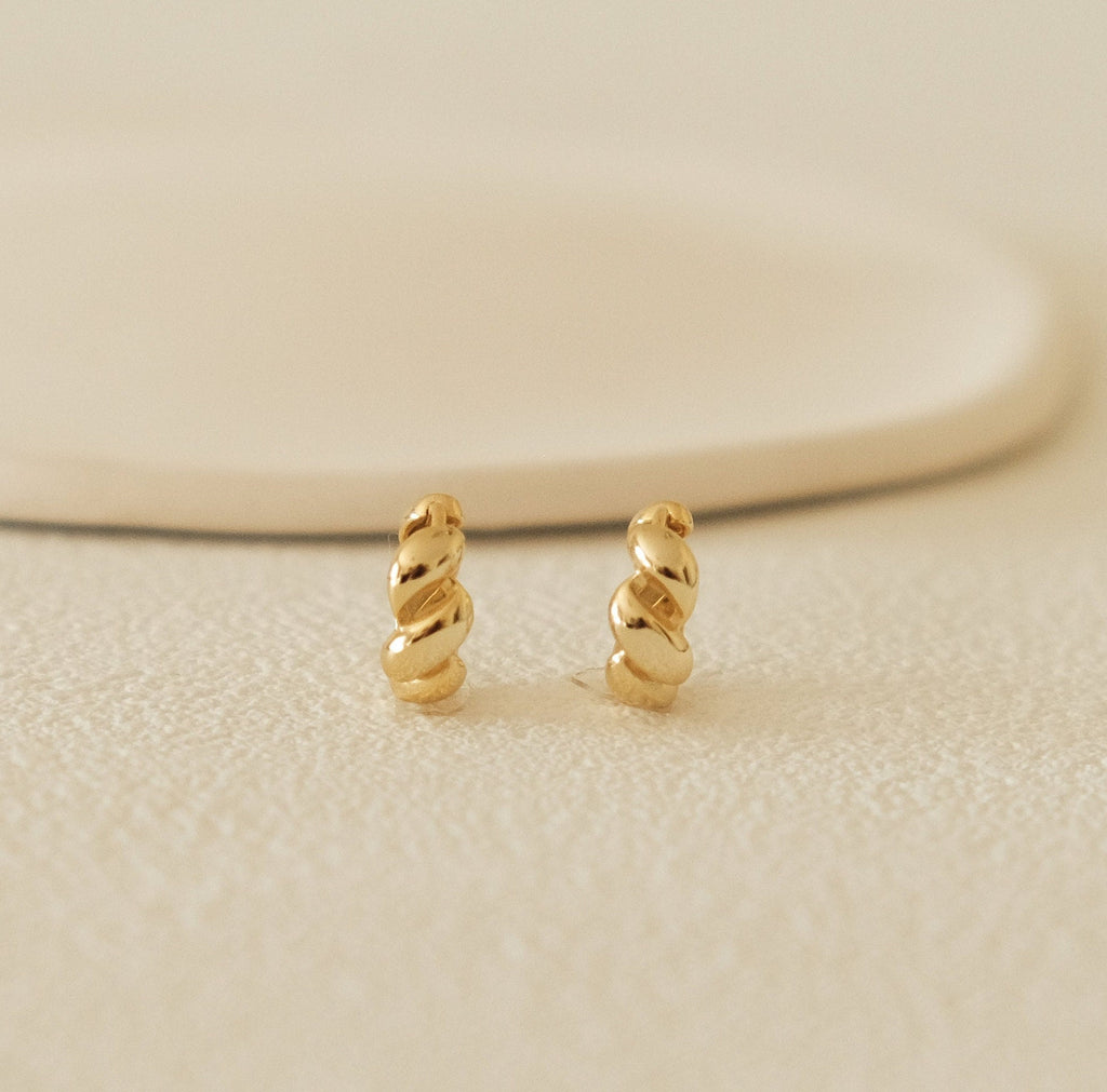 Croissant hoop earrings