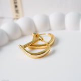 Huggie hoop earrings