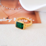 Chunky baguette emerald 