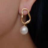 pearls hoop earrings