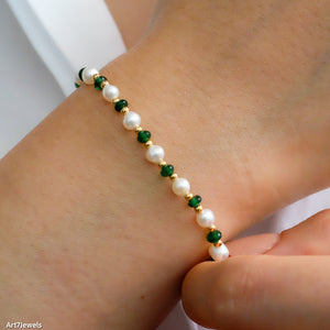 Dainty emerald & pearl beaded bracelet, Green emerald, freshwater pearls and gold beads bracelet, 925 silver bracelet , Gifts for sister
