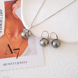 Tahitian pearls earrings