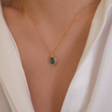 Collar de aguamarina ovalada